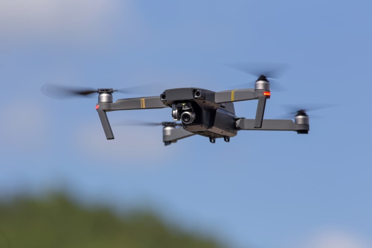Balneário Camboriú debate segurança aérea com pilotos de drones e helicópteros